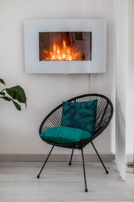 Апартаменты Forest Chic : Maison San Marina Parmain Экстерьер фото